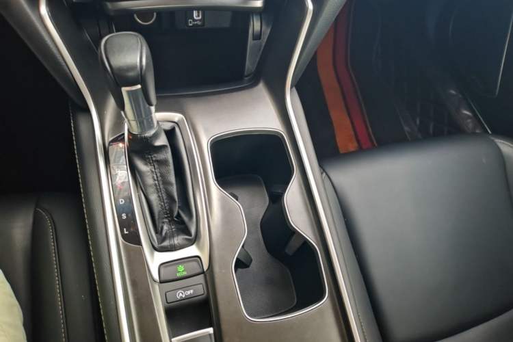 Used Honda Accord 2022 260TURBO Phantom Night · Prestige Edition Gear Lever
