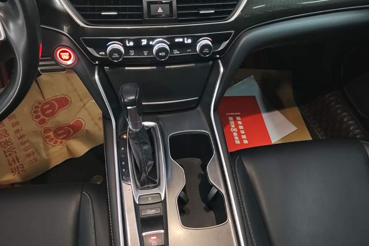 Used Honda Accord 2022 260TURBO Phantom Night · Prestige Edition Gear Lever