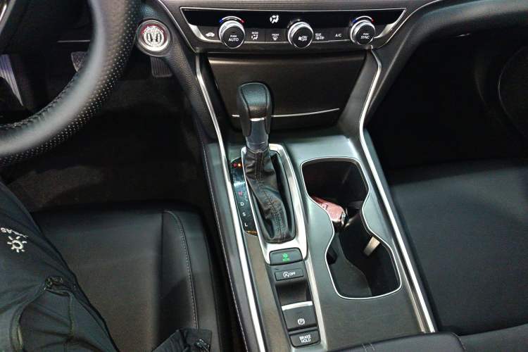 Used Honda Accord 2022 260TURBO Luxury Edition Gear Lever