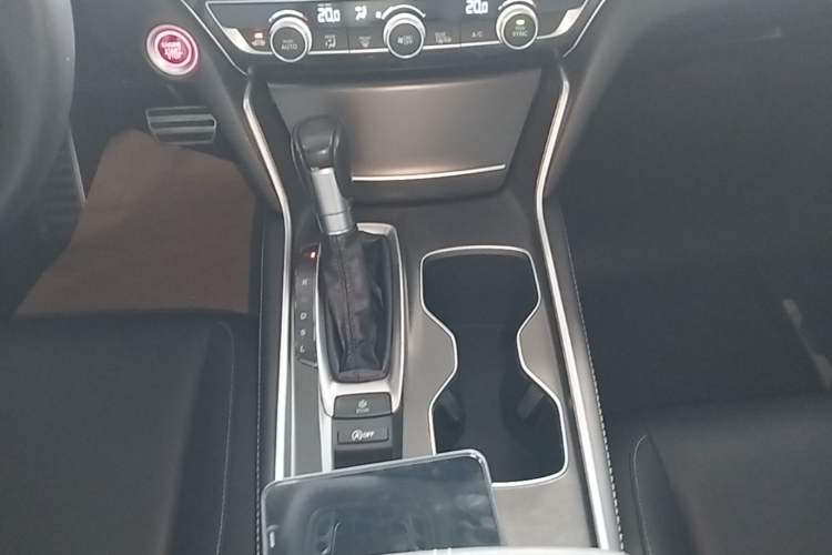 Used Honda Accord 2022 260TURBO Phantom Night · Prestige Edition Gear Lever