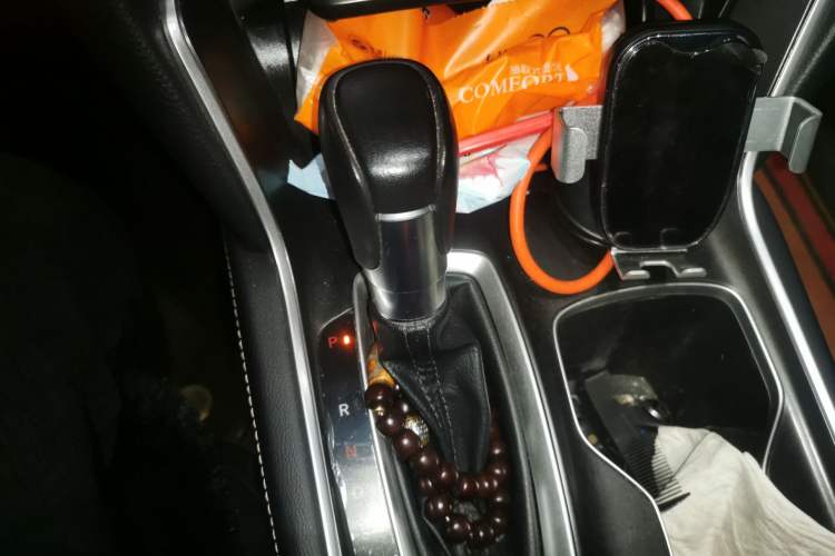 Used Honda Accord 2022 260TURBO Phantom Night · Prestige Edition Gear Lever