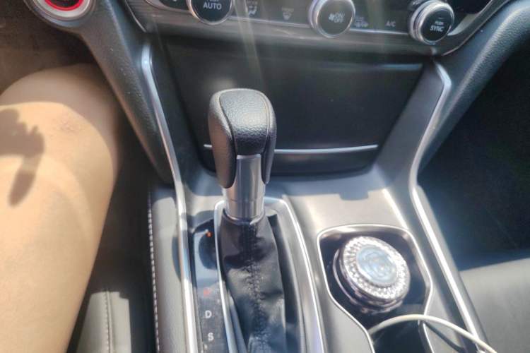 Used Honda Accord 2022 260TURBO Luxury Edition Gear Lever