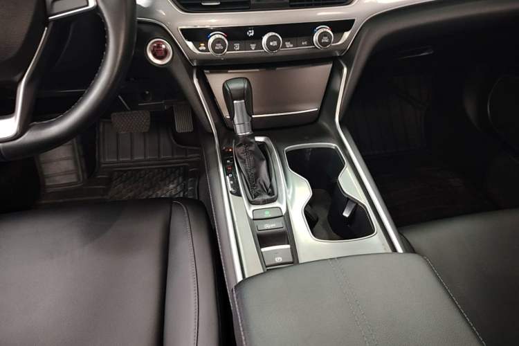 Used Honda Accord 2022 260TURBO Luxury Edition Gear Lever