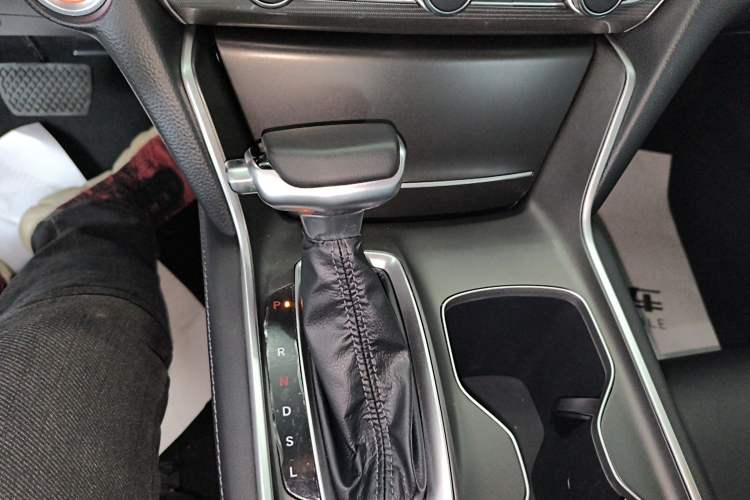 Used Honda Accord 2022 260TURBO Luxury Edition Gear Lever