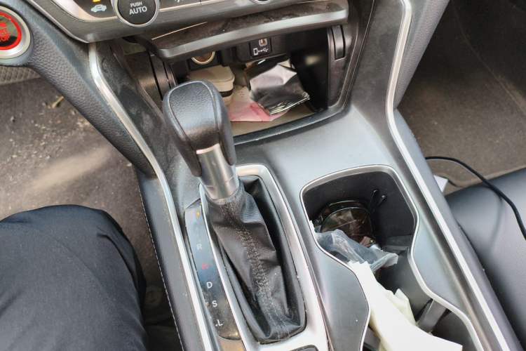Used Honda Accord 2022 260TURBO Luxury Edition Gear Lever