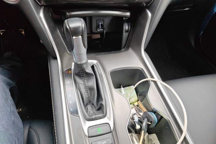 Used Honda Accord 2022 260TURBO Phantom Night · Prestige Edition Gear Lever