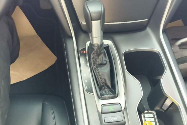 Used Honda Accord 2022 260TURBO Luxury Edition Gear Lever