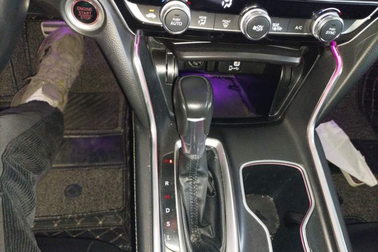 Used Honda Accord 2022 260TURBO Phantom Night · Prestige Edition Gear Lever