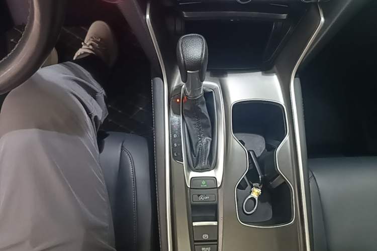 Used Honda Accord 2022 260TURBO Luxury Edition Gear Lever