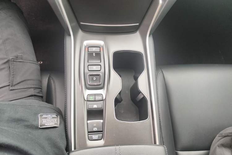 Used Honda Accord 2022 Xing·Hybrid 2.0L Xingling Version Gear Lever