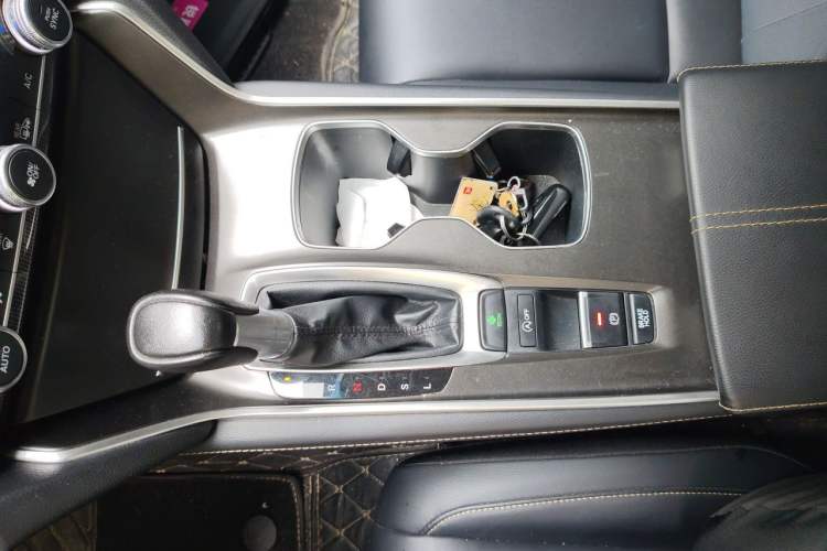 Used Honda Accord 2022 260TURBO Phantom Night · Prestige Edition Gear Lever
