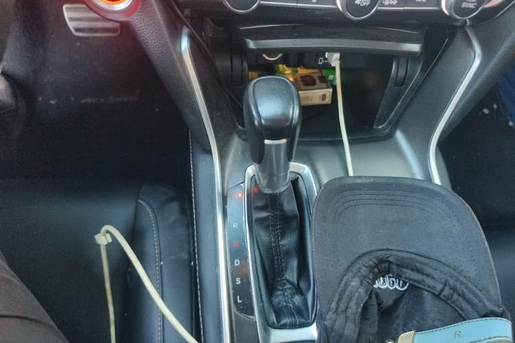 Used Honda Accord 2022 260TURBO Phantom Night · Prestige Edition Gear Lever