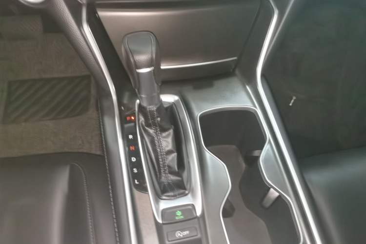 Used Honda Accord 2022 260TURBO Luxury Edition Gear Lever