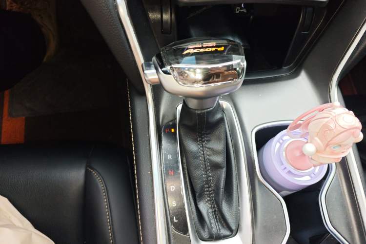Used Honda Accord 2022 260TURBO Phantom Night · Prestige Edition Gear Lever