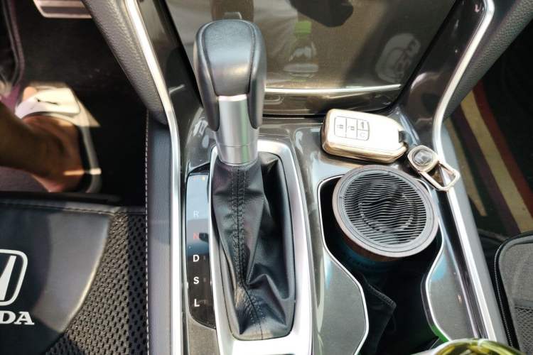 Used Honda Accord 2022 260TURBO Phantom Night · Prestige Edition Gear Lever