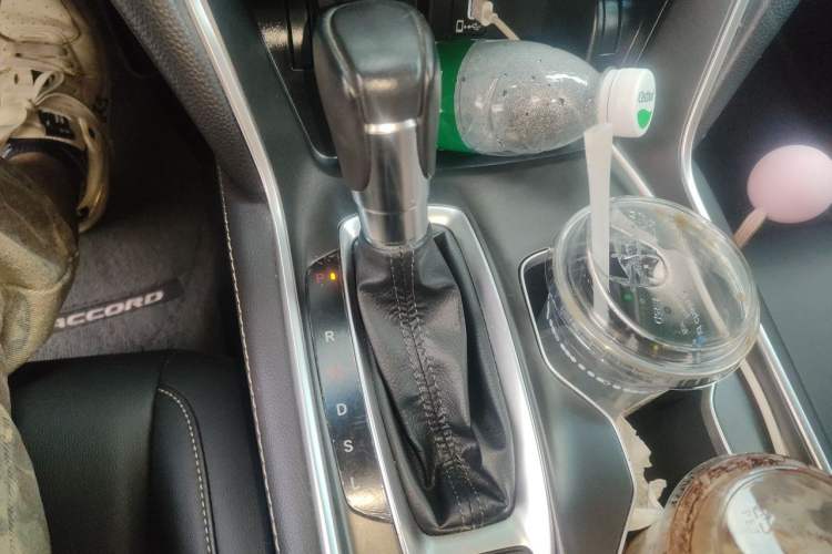 Used Honda Accord 2022 260TURBO Phantom Night · Prestige Edition Gear Lever