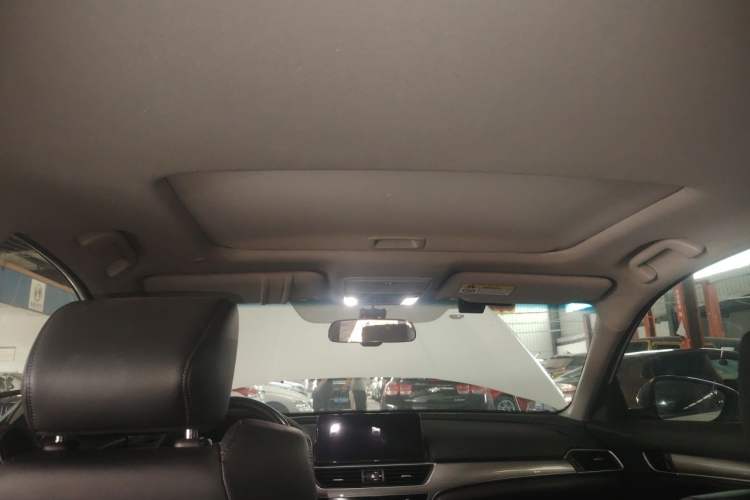 Used Honda Accord 2022 260TURBO Luxury Edition Headliner