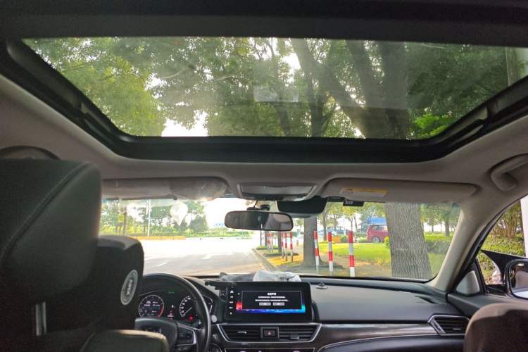 Used Honda Accord 2022 260TURBO Phantom Night · Prestige Edition Headliner