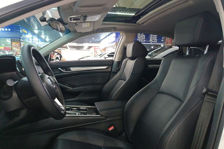 Used Honda Accord 2022 260TURBO Luxury Edition Headliner