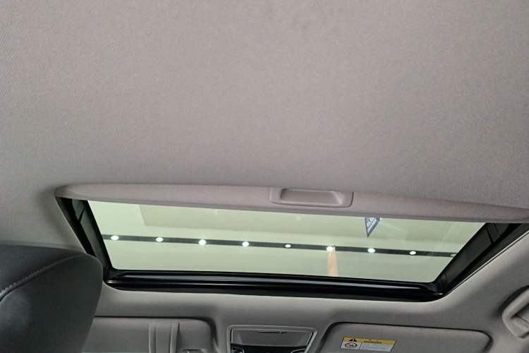 Used Honda Accord 2022 260TURBO Luxury Edition Headliner