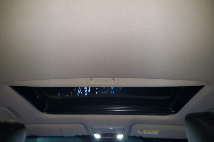 Used Honda Accord 2022 260TURBO Luxury Edition Headliner