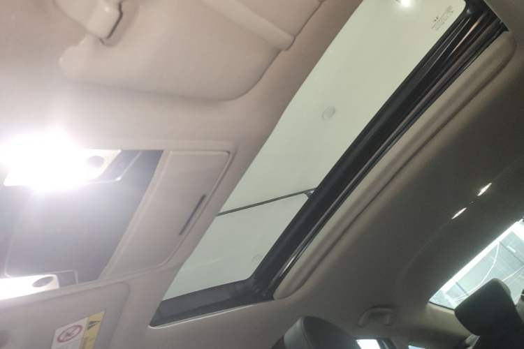 Used Honda Accord 2022 260TURBO Luxury Edition Headliner