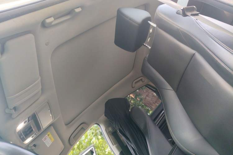 Used Honda Accord 2022 260TURBO Phantom Night · Prestige Edition Headliner