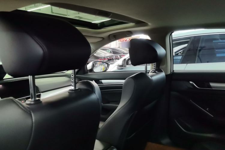 Used Honda Accord 2022 260TURBO Luxury Edition Headliner