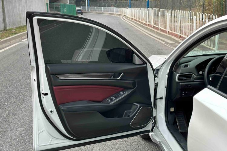 Used Honda Accord 2022 260TURBO Phantom Night · Prestige Edition Interior 1