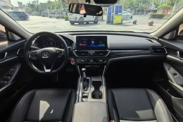 Used Honda Accord 2022 260TURBO Phantom Night · Prestige Edition Interior 1