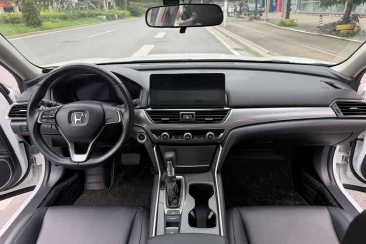 Used Honda Accord 2022 260TURBO Luxury Edition Interior 1