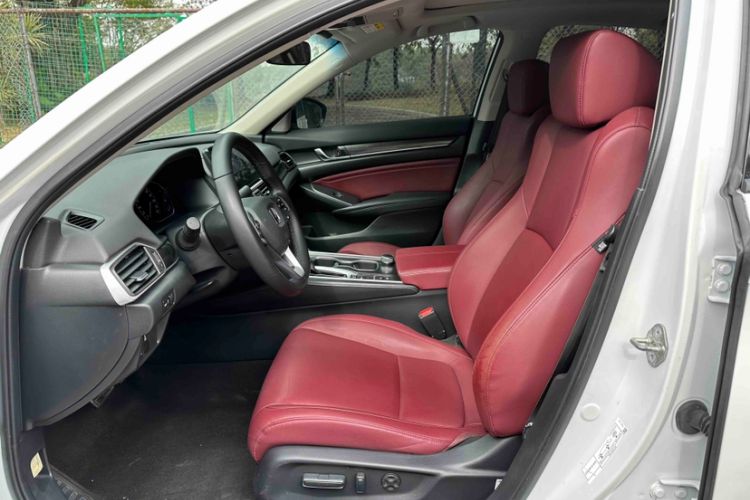 Used Honda Accord 2022 260TURBO Phantom Night · Prestige Edition Interior 2