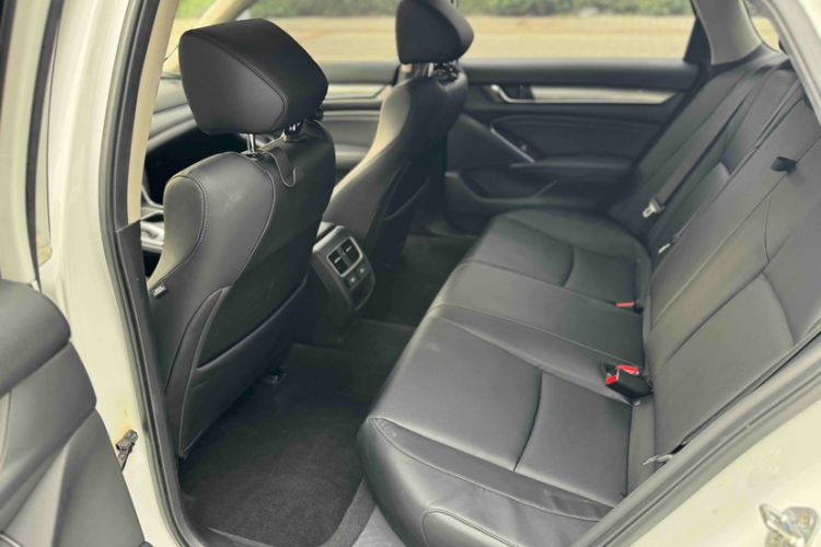 Used Honda Accord 2022 260TURBO Luxury Edition Interior 2