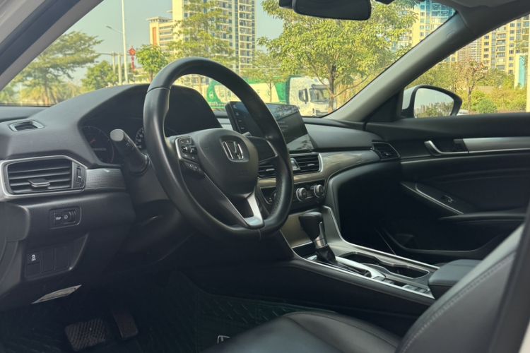 Used Honda Accord 2022 260TURBO Luxury Edition Interior 2