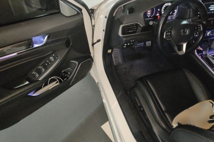 Used Honda Accord 2022 260TURBO Phantom Night · Prestige Edition Interior 3