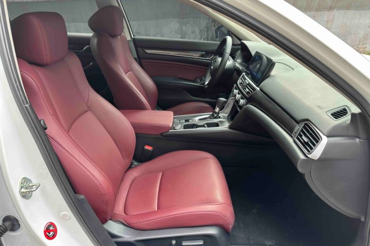 Used Honda Accord 2022 260TURBO Phantom Night · Prestige Edition Interior 3
