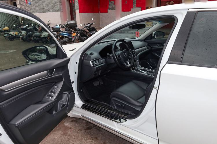 Used Honda Accord 2022 260TURBO Luxury Edition Interior 3