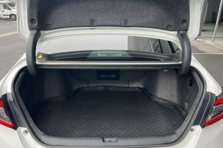 Used Honda Accord 2022 260TURBO Luxury Edition Interior 4