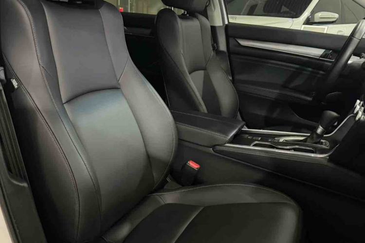 Used Honda Accord 2022 260TURBO Luxury Edition Interior 4