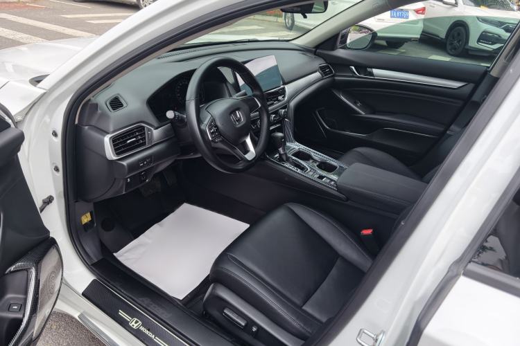 Used Honda Accord 2022 260TURBO Luxury Edition Interior 4