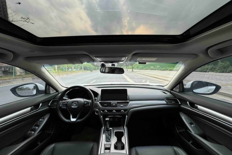 Used Honda Accord 2022 260TURBO Luxury Edition Interior 4