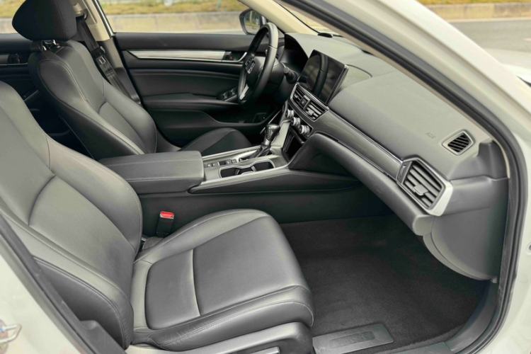 Used Honda Accord 2022 260TURBO Luxury Edition Interior 6