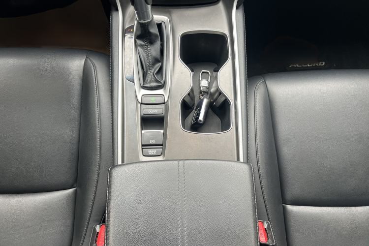 Used Honda Accord 2022 260TURBO Luxury Edition Interior 7