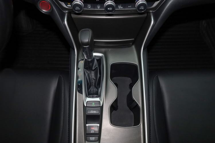 Used Honda Accord 2022 260TURBO Luxury Edition Interior 8