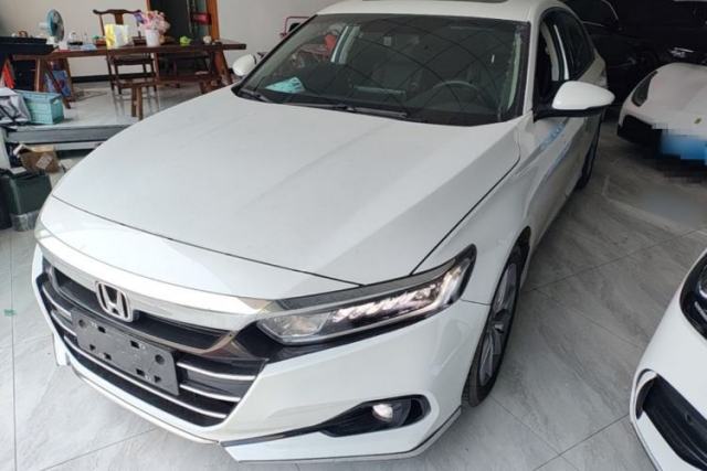Ojetý Honda Accord 2022 260TURBO Luxury Edition