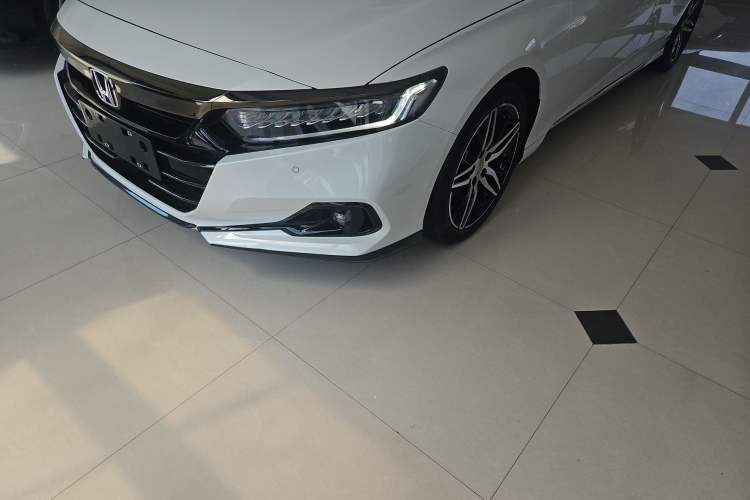 Used Honda Accord 2022 260TURBO Phantom Night · Prestige Edition Left Front Headlight