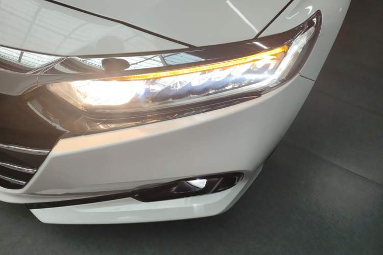 Used Honda Accord 2022 260TURBO Luxury Edition Left Front Headlight