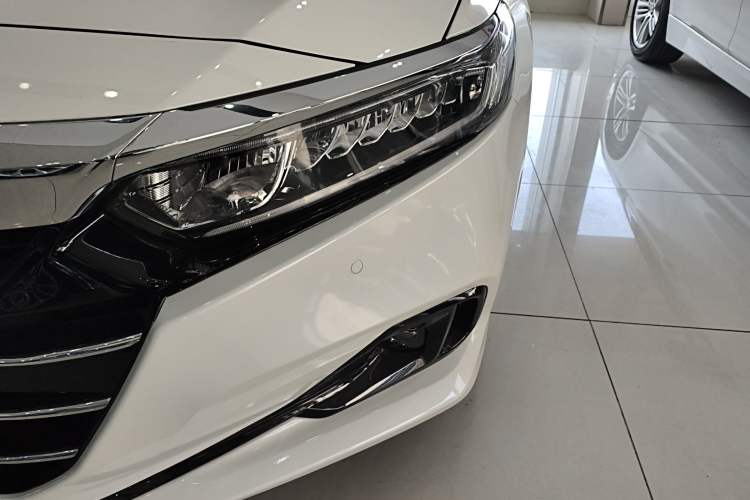 Used Honda Accord 2022 260TURBO Luxury Edition Left Front Headlight
