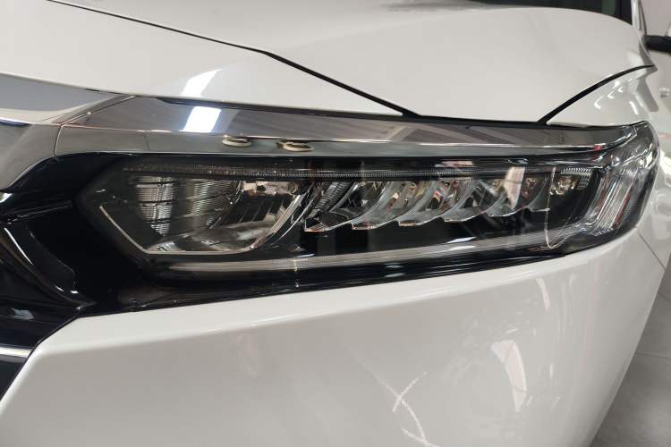 Used Honda Accord 2022 260TURBO Luxury Edition Left Front Headlight