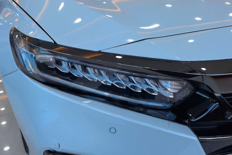 Used Honda Accord 2022 260TURBO Phantom Night · Prestige Edition Left Front Headlight
